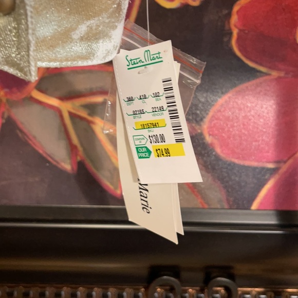 😎 Cool & Fun | White & Gold Jean Jacket 😎 - Picture 7 of 12